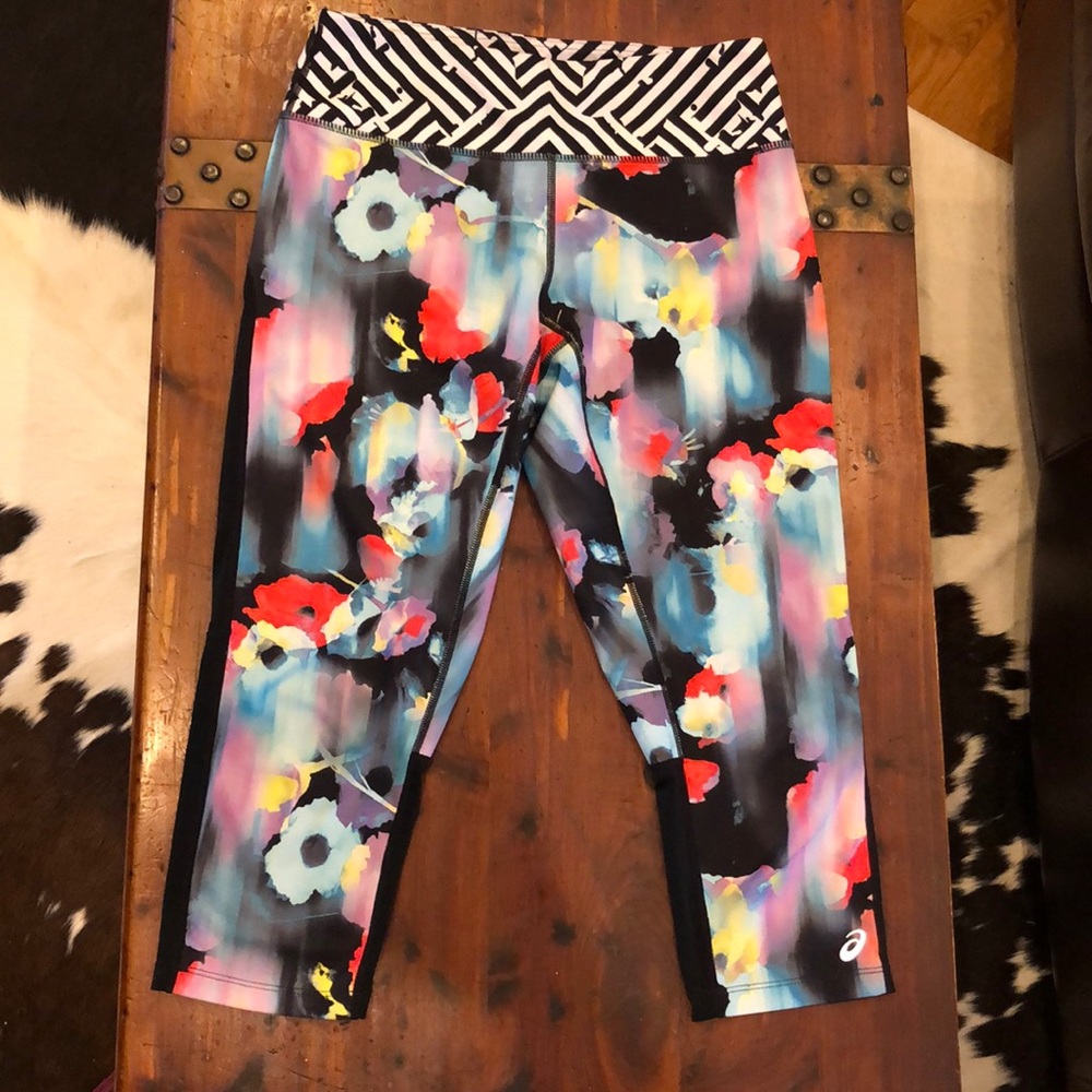 ASICS Capri workout leggings